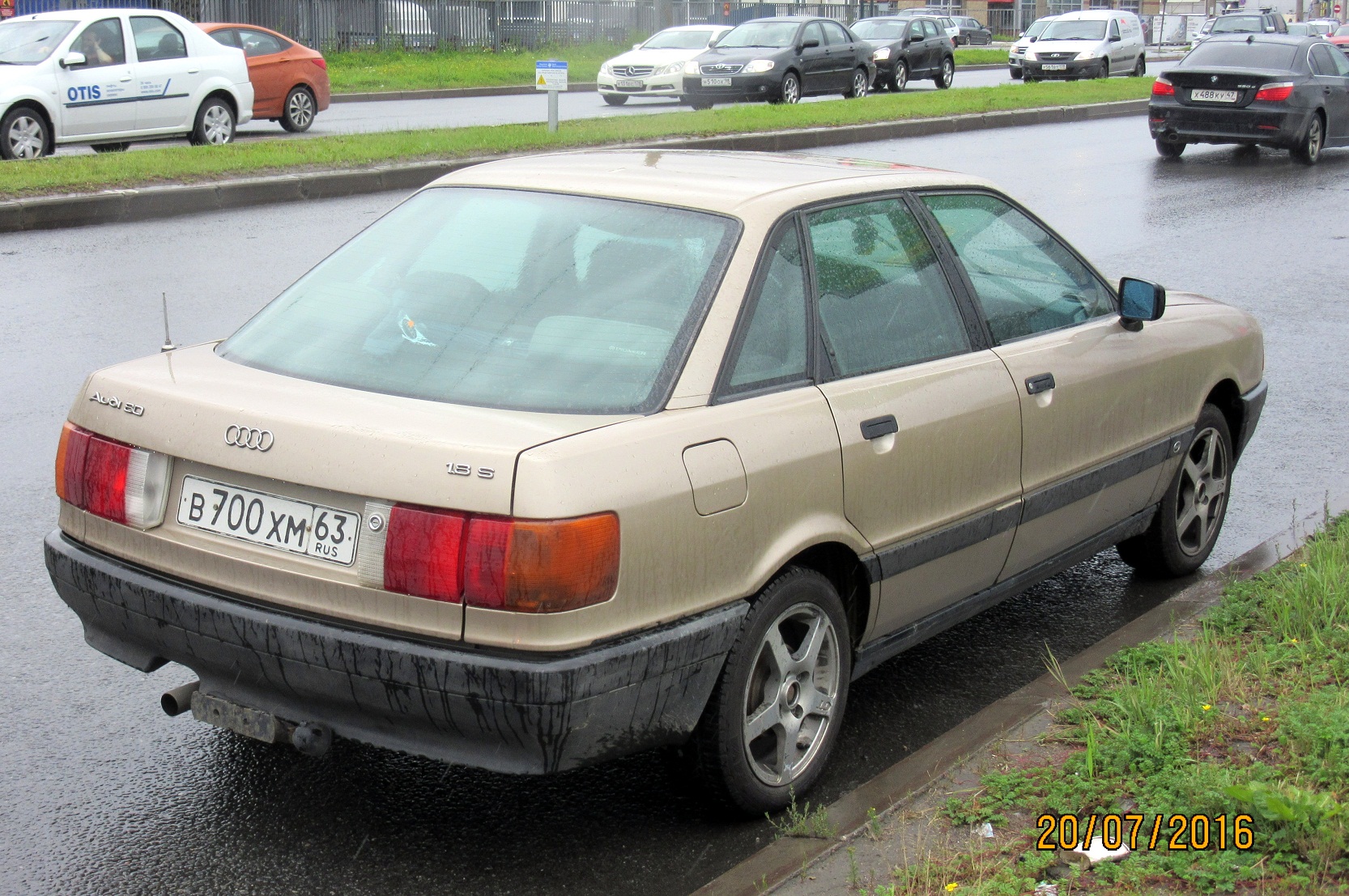 в 700 хм 63, Audi 80 