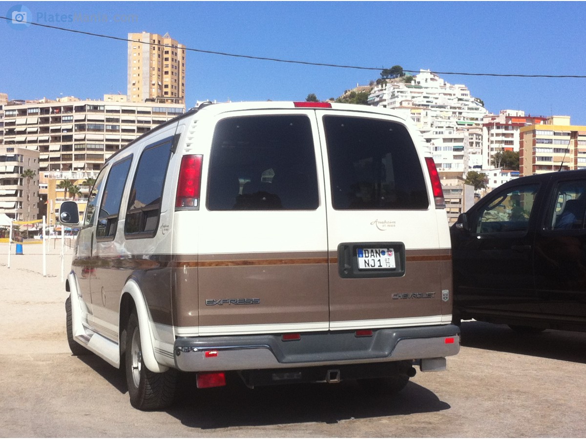 DAN NJ 1 (07/12), Chevrolet Express 