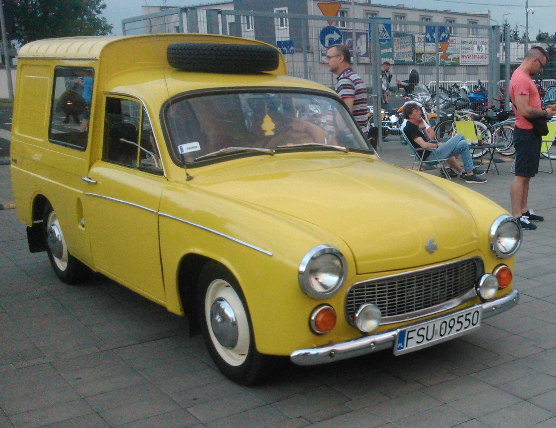 FSU 09550, FSM Syrena Van (105 B) (S-31), 1975–1983