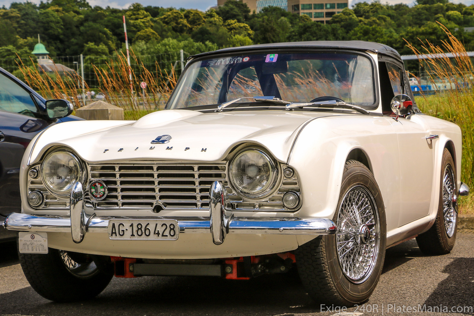 AG 186428, Triumph TR4 