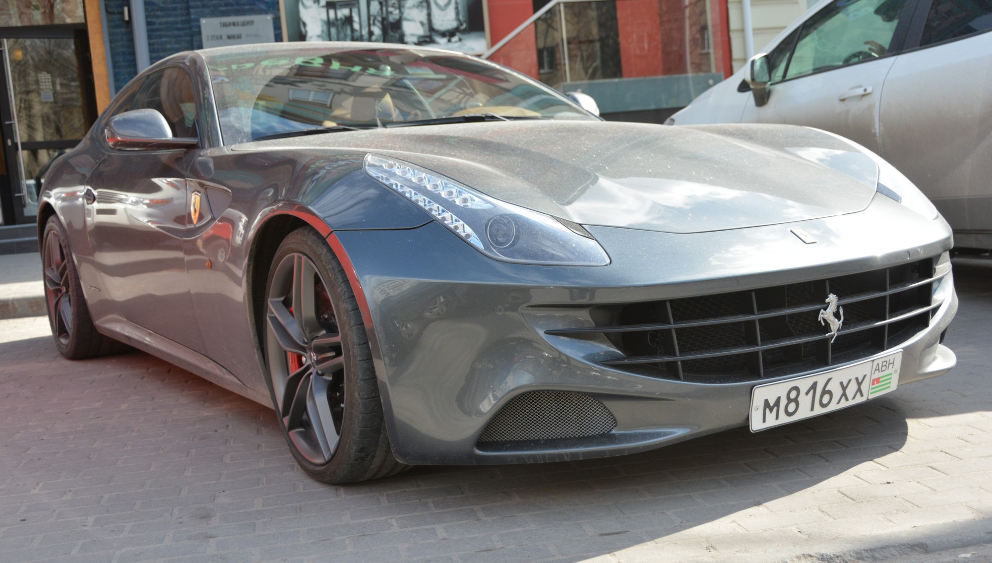 м 816 хх, Ferrari FF 1st gen (F151), 2011–2016