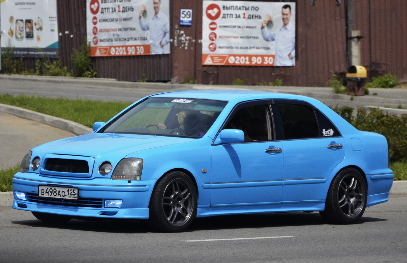 в 498 ао 125, Toyota Progres 1st gen (XG10), 1998–2007