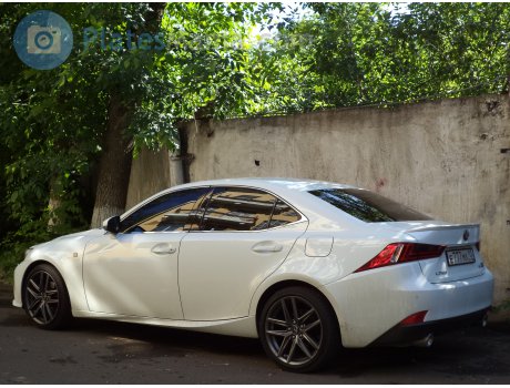 е777мх13, Lexus IS