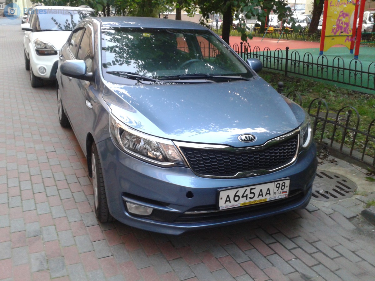 а 645 аа 98, Kia Rio 