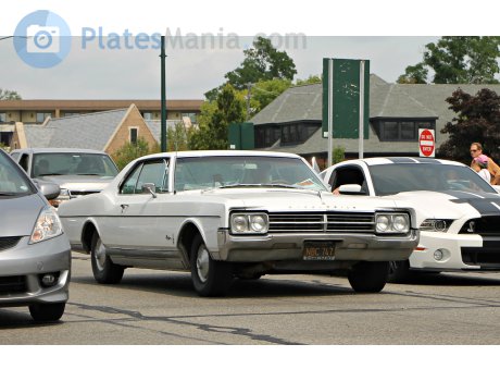 NBC 747, Oldsmobile Starfire