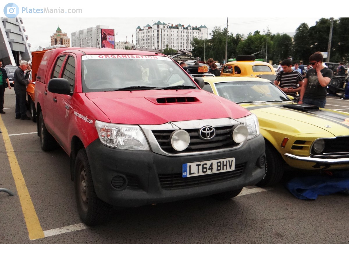 LT64BHV, Toyota Hilux 