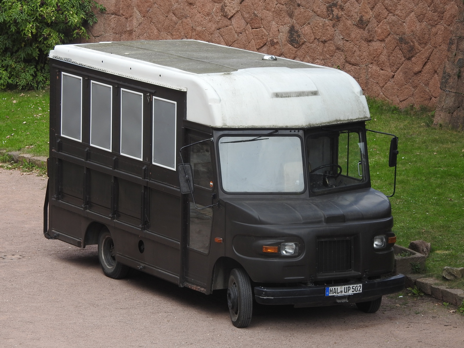 HAL UP 502, Grumman Olson P-Series 