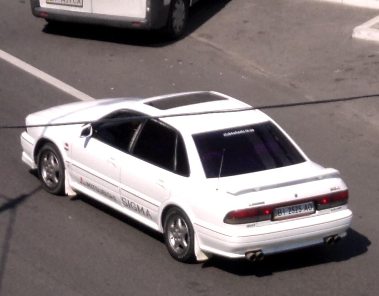 BI 2525 AO, Mitsubishi Sigma 4th gen Sedan (F10/F20/F07W), 1990–1996