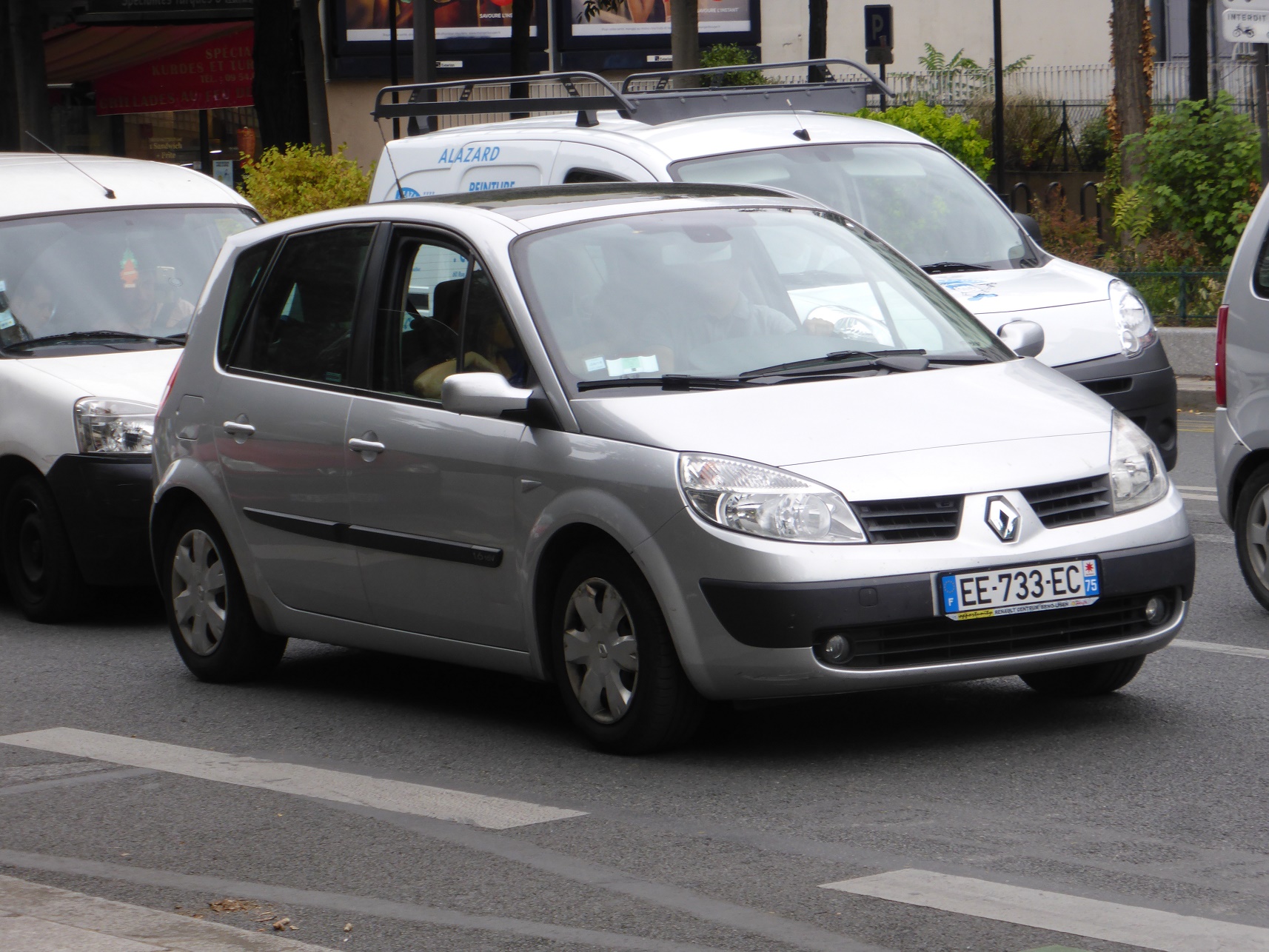 EE-733-EC, Renault Scénic 2nd gen (J84), 2003–2009