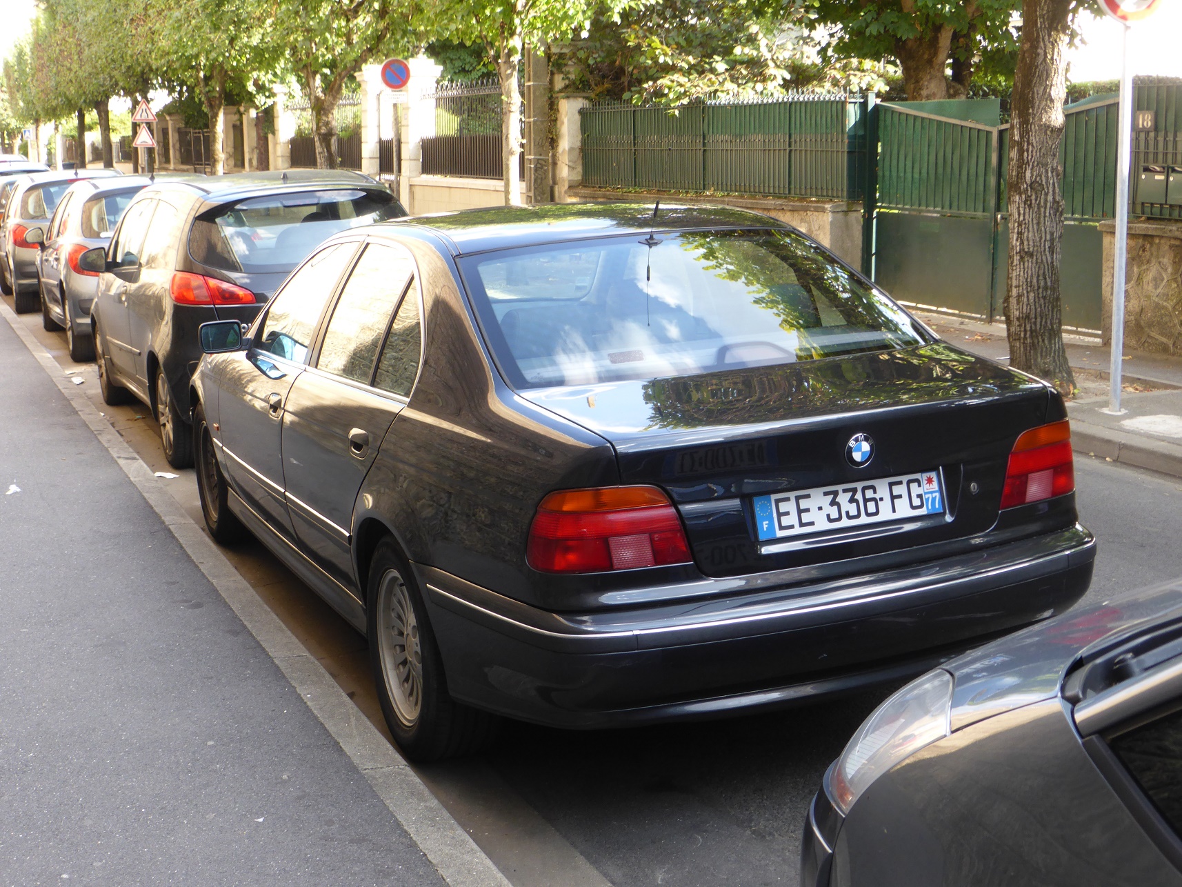 EE-336-FG, BMW 5 Series 4th gen Sedan (E39), 1995–2003