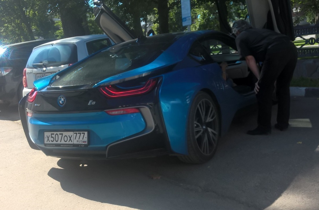 х 507 ох 777, BMW i8 1st gen Coupé (I12), 2014–2020