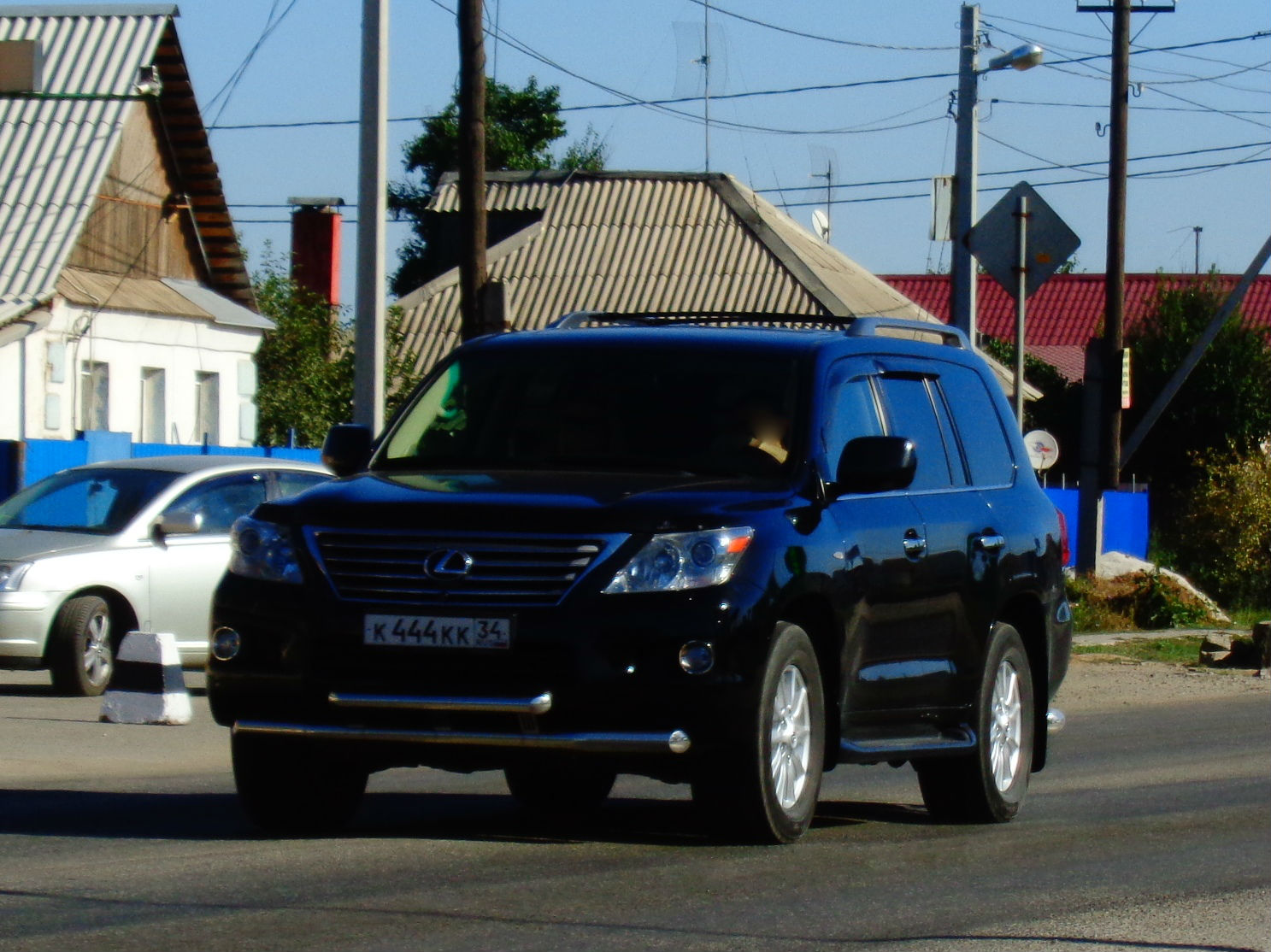 к 444 кк 34, Lexus LX 