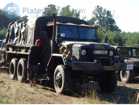 T 2083, AM General M35