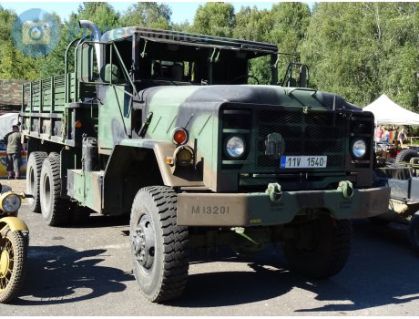 11V 1540, AM General M939