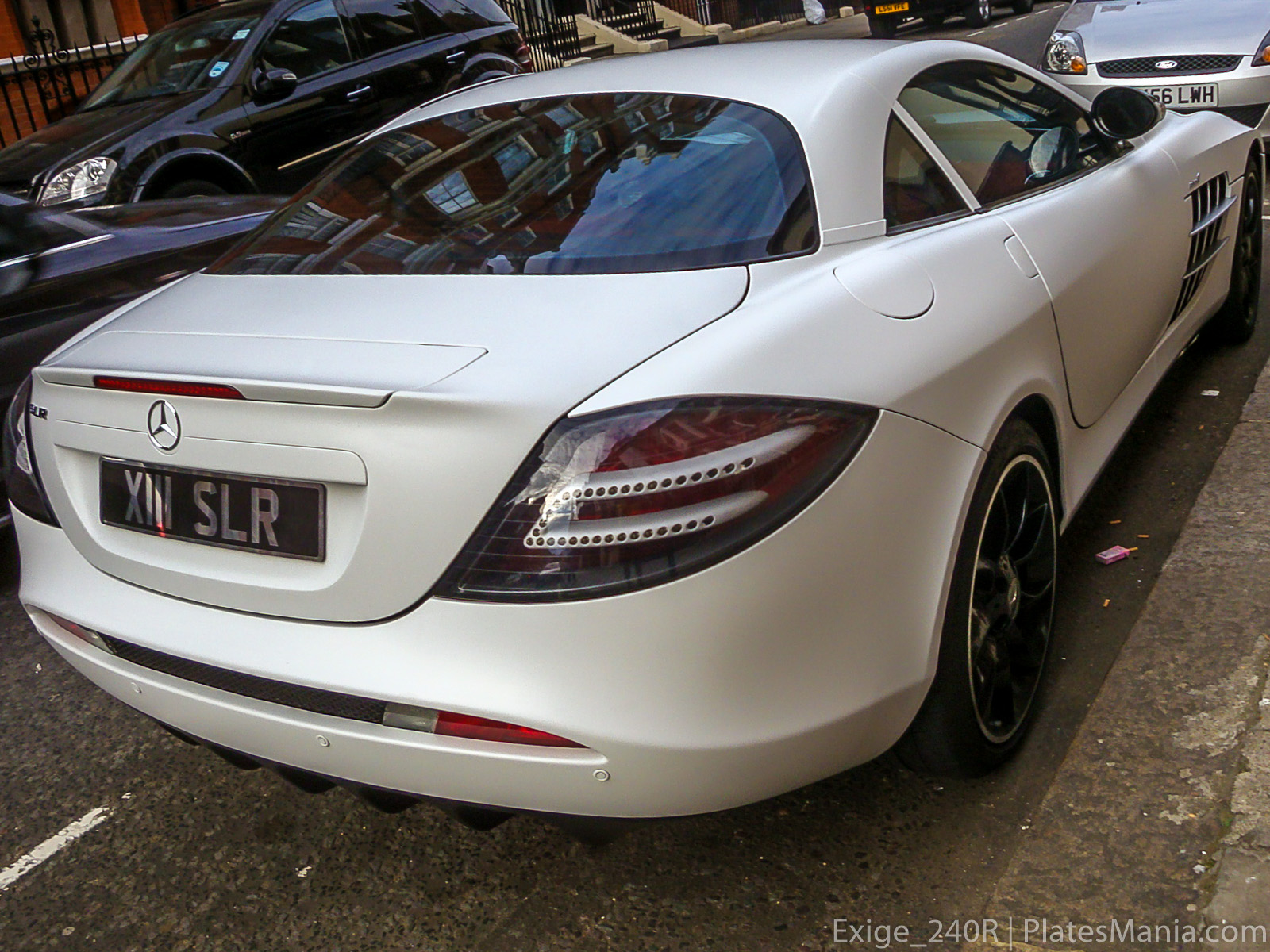 X111SLR, Mercedes-Benz SLR McLaren 1st gen Coupé (C199), 2003–2008