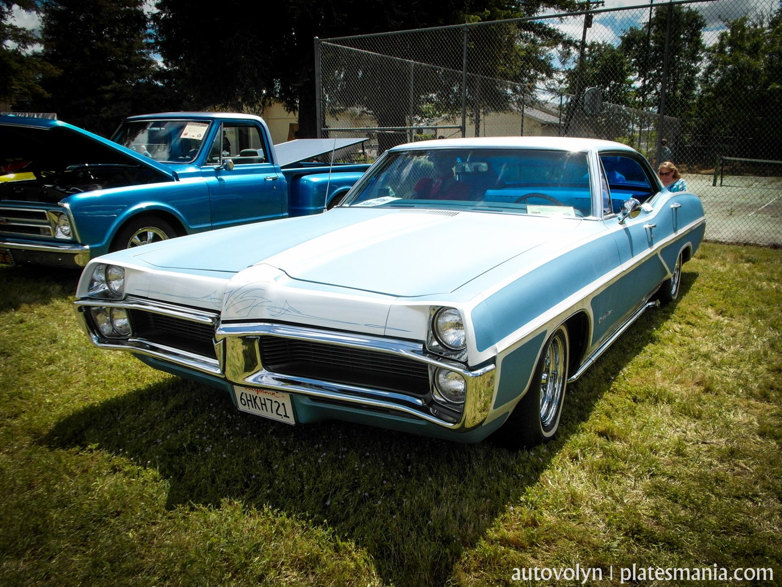 6HKH721, Pontiac Catalina 3rd gen 1967 4-door Hardtop (25239; B-body), 2nd facelift, 1966–1967