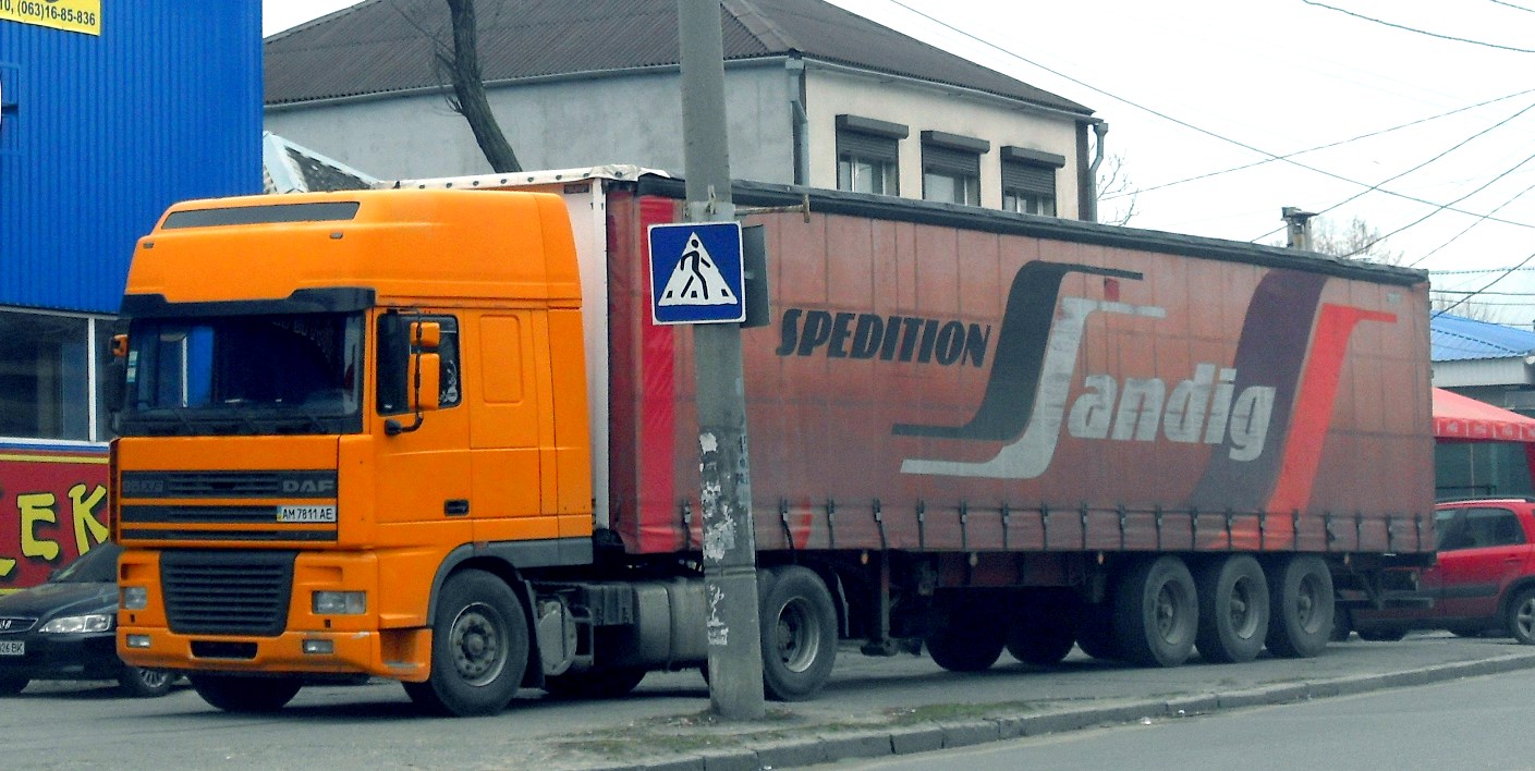 AM 7811 AE, DAF XF 