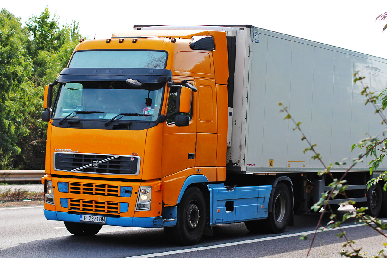 P 2971 BM, Volvo FH 2nd gen, 2002–2008
