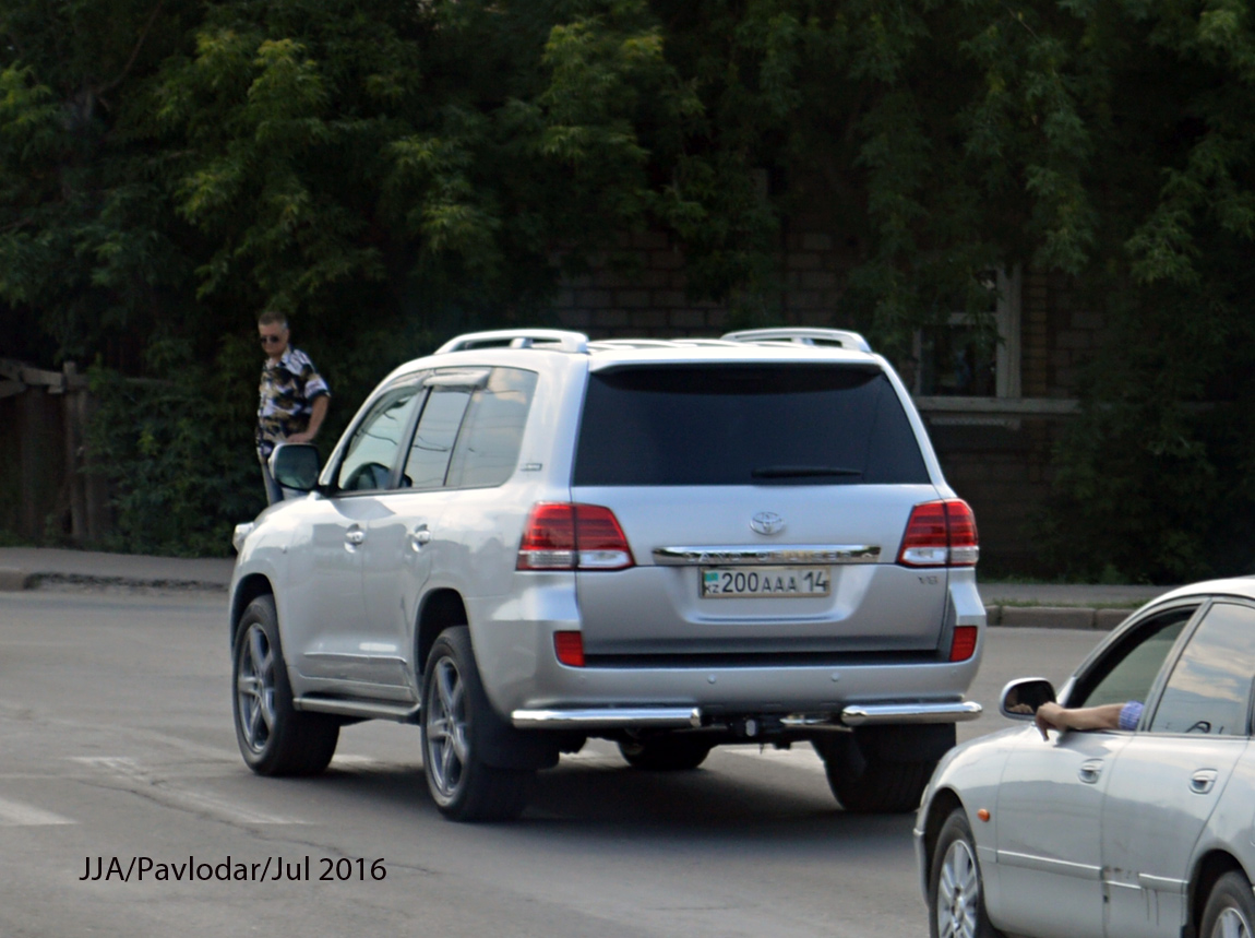 200 AAA 14, Toyota Land Cruiser 