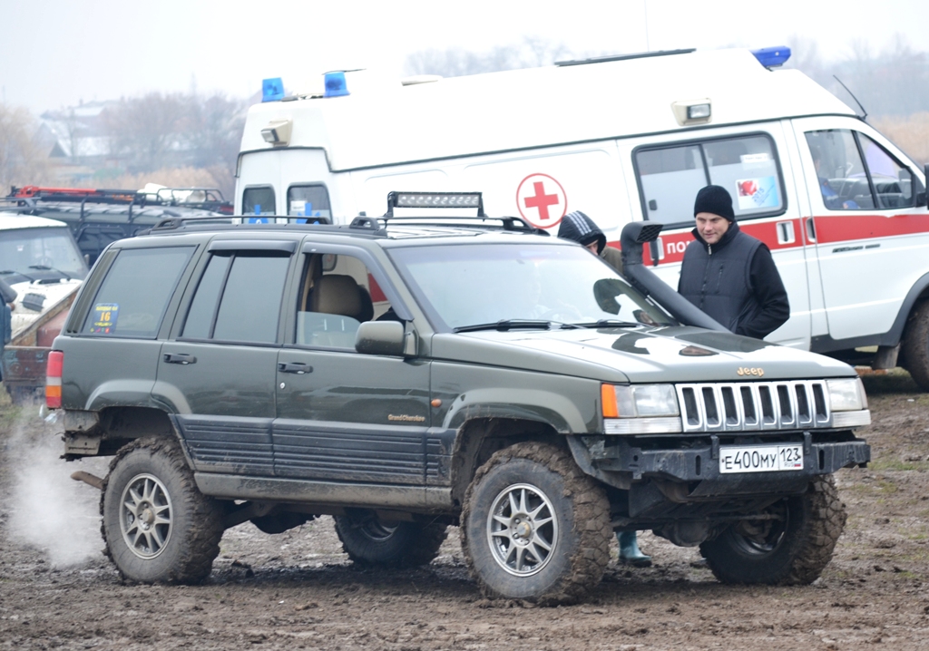 е 400 му 123, Jeep Grand Cherokee 1st gen (ZJ), 1993–1998