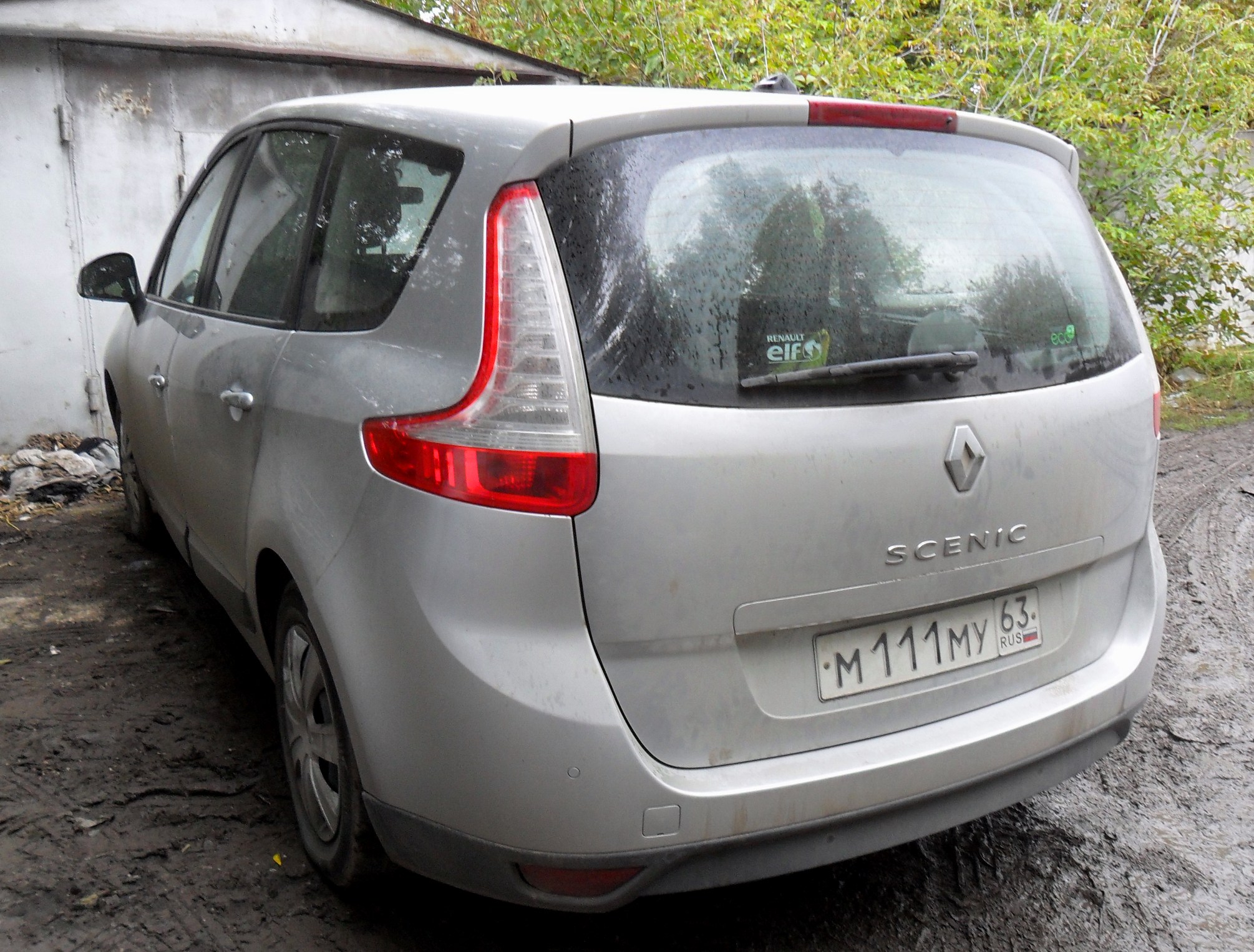 м 111 му 63, Renault Scénic 3rd gen Grand (R95), 2009–2016