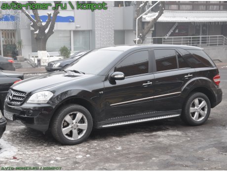 01 UO 001, Mercedes-Benz M-Klasse