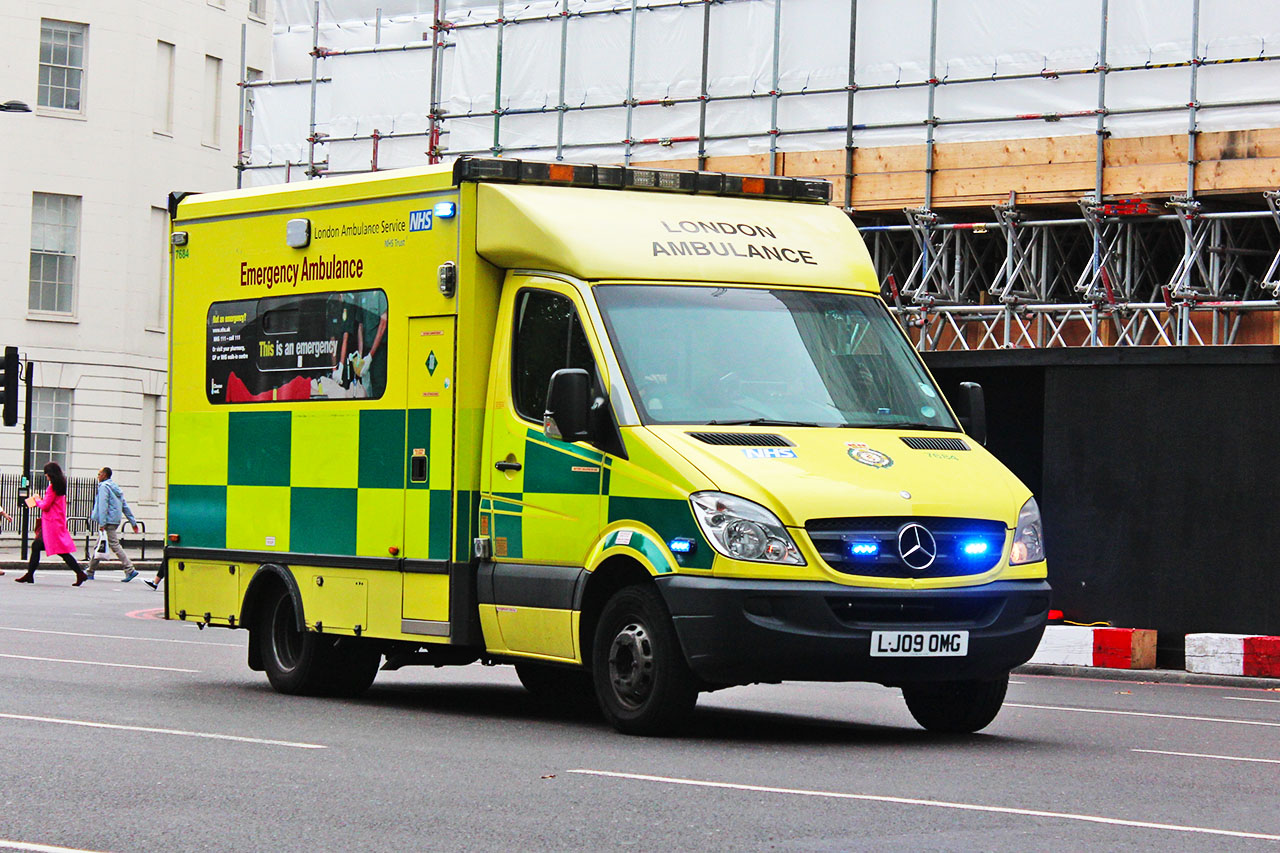 LJ09OMG, Mercedes-Benz Sprinter 2nd gen (W906), 2006–2013