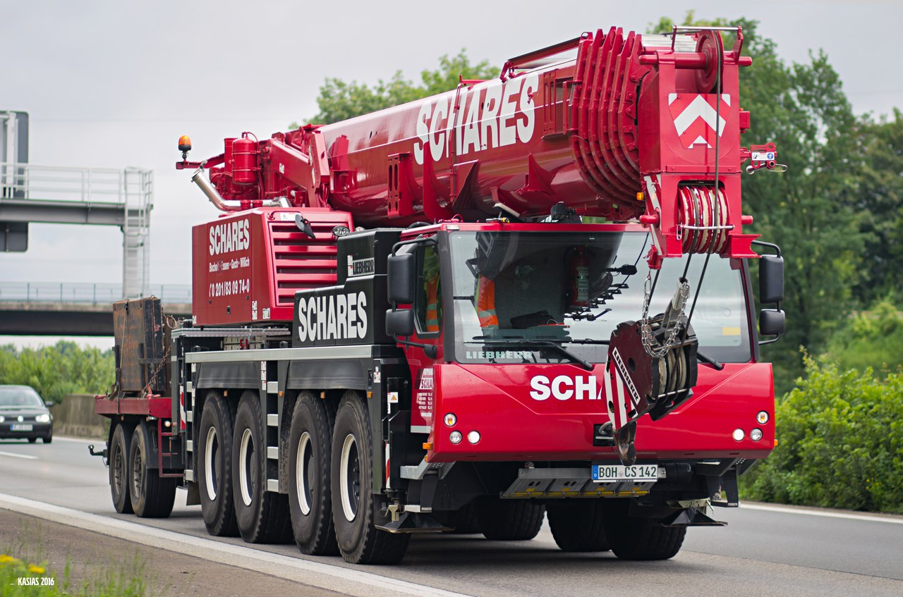 BOH CS 142, Liebherr LTM 