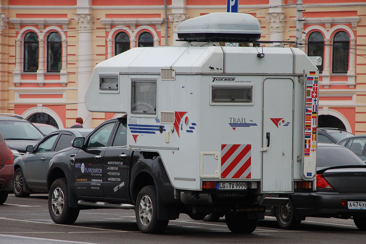 LG TV 9999, Tischer Trail/Box 