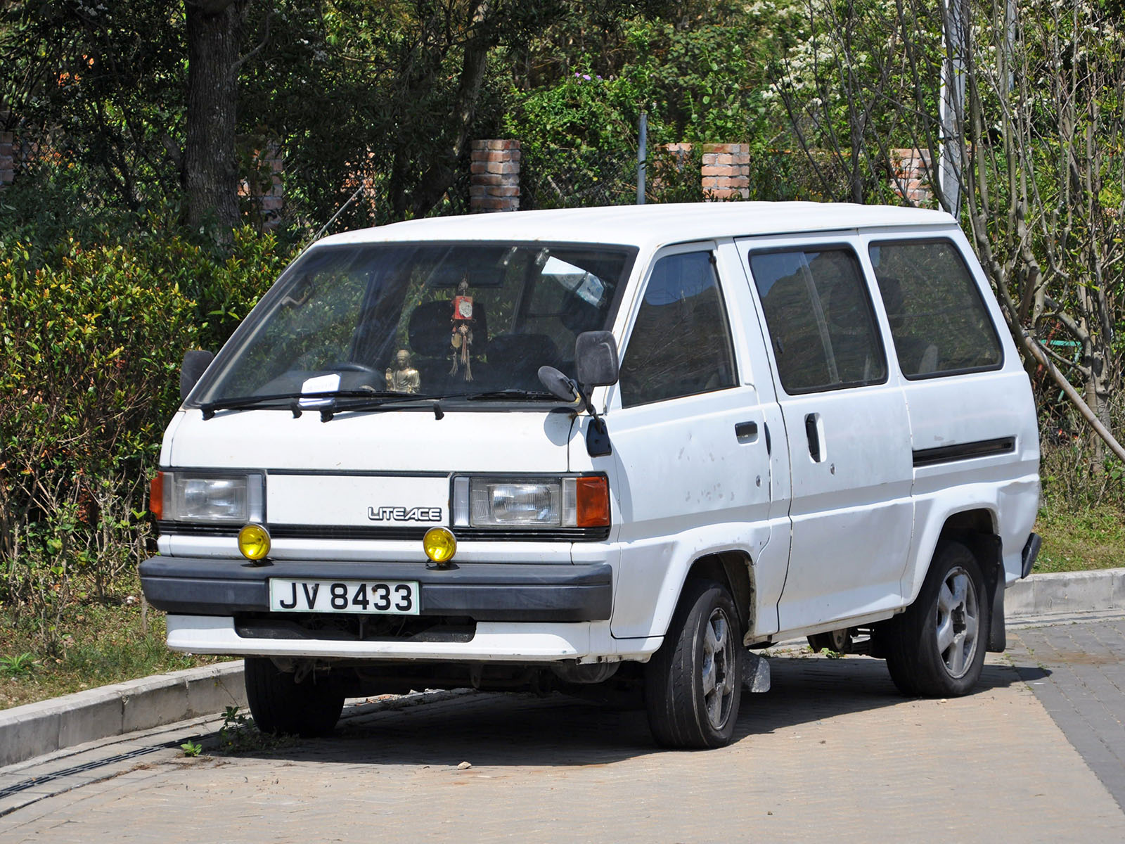 JV 8433, Toyota LiteAce 3rd gen Van (M30/M40), 1985­–1991