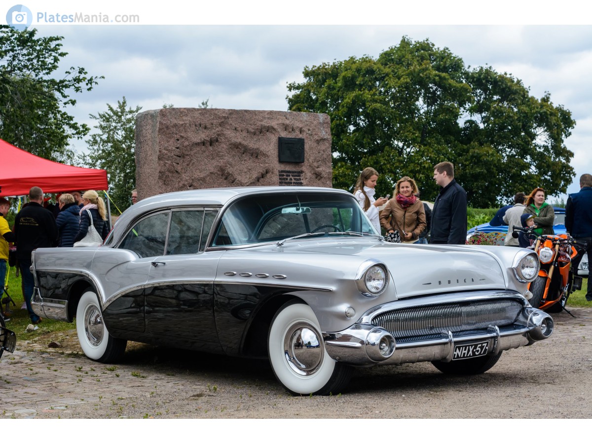 NHX-57, Buick Century 2nd gen (Riviera) 2-door Hardtop (66R; B-body), 3rd facelift, 1956–1957