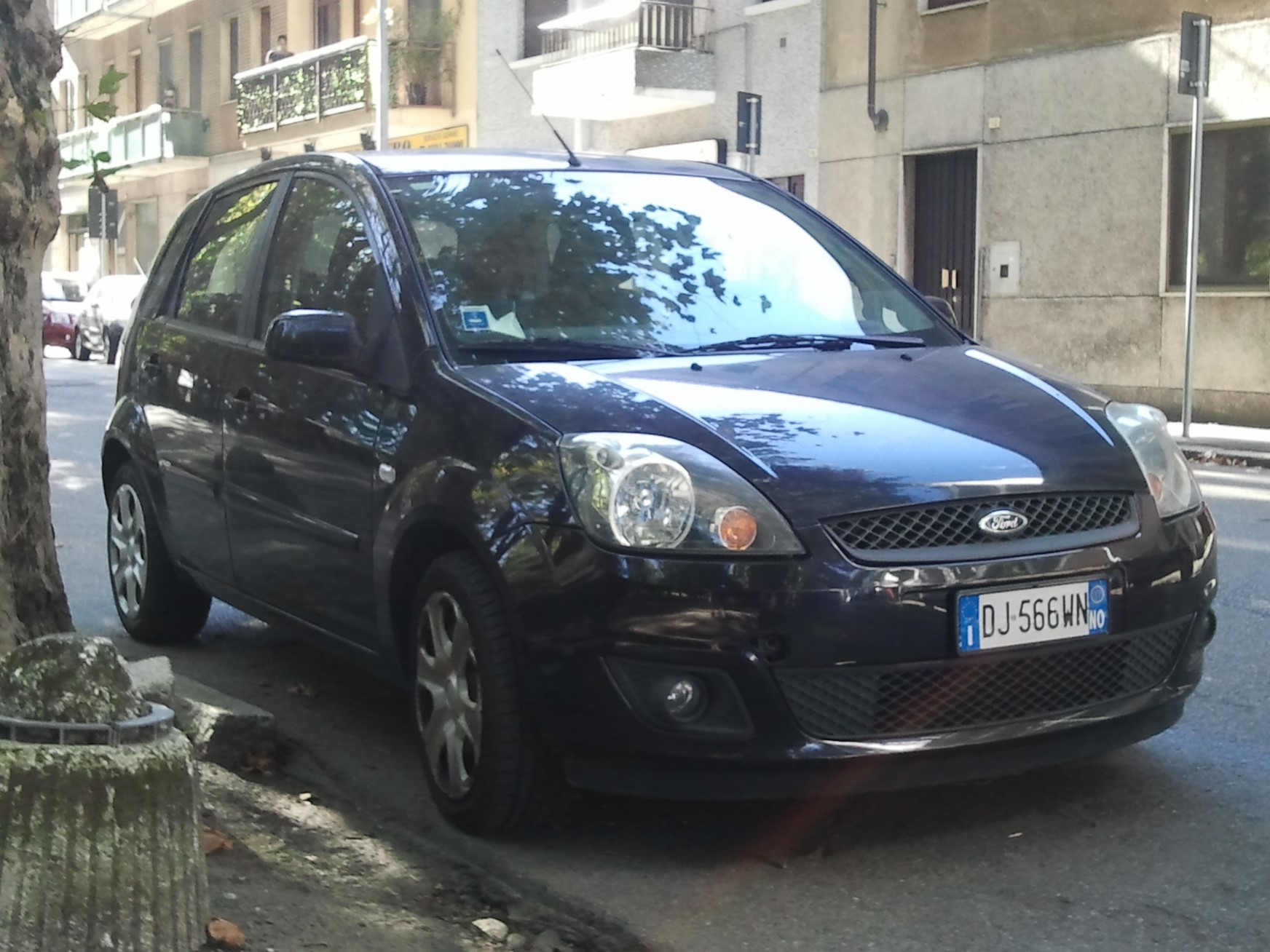 DJ 566 WN, Ford Fiesta 5th gen 5-door Hatch (B256), 1st facelift, 2005–2008