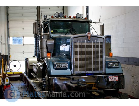 425-DHA, Kenworth W900