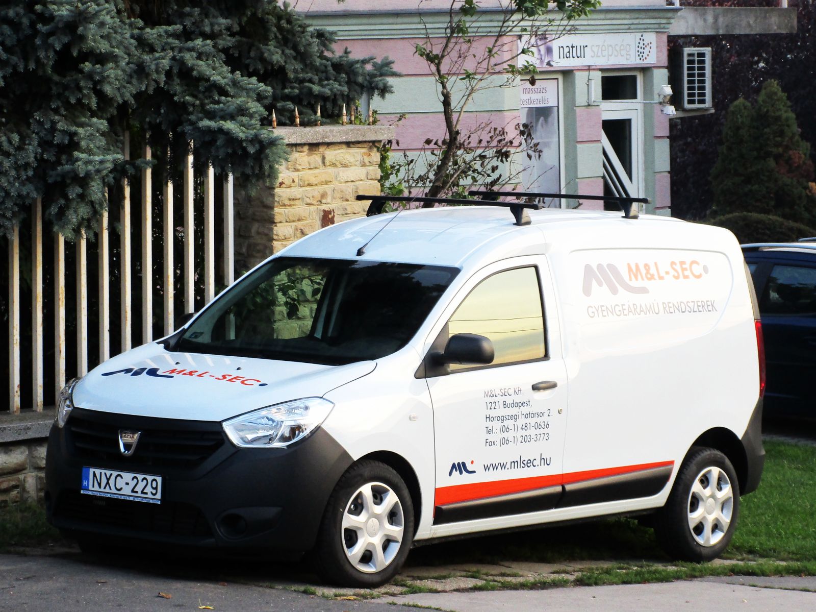 NXC-229, Dacia Dokker 1st gen Van (D67), 2012–2021