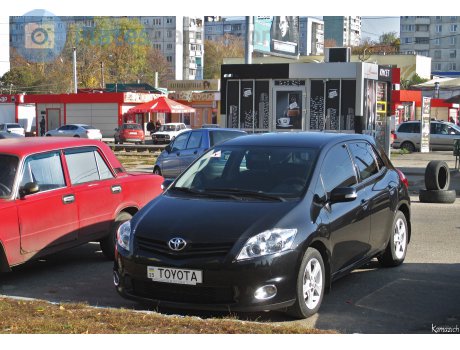 23 TOYOTA, Toyota Auris