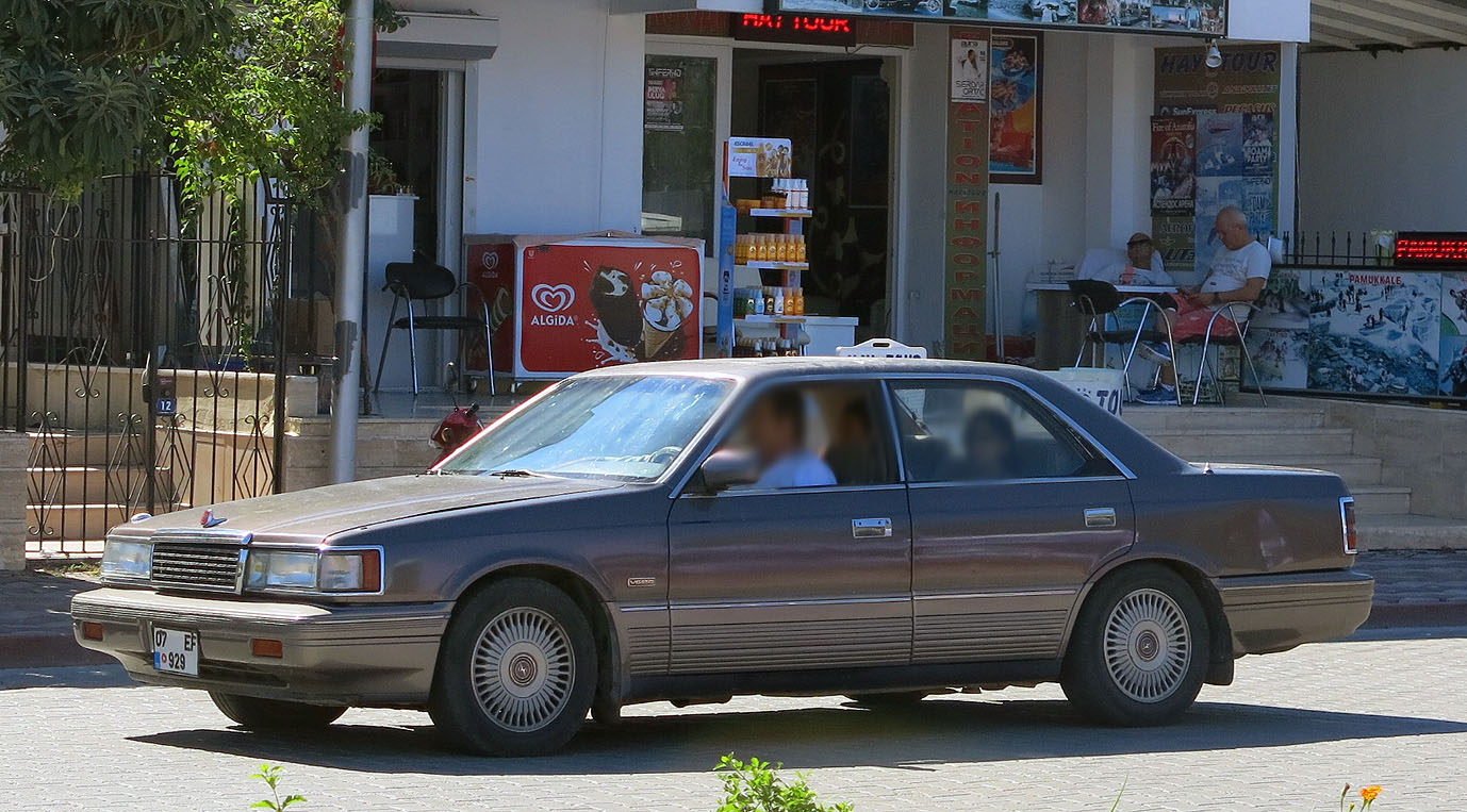 07 EF 929, Mazda 929 4th gen Hardtop Sedan (HC), 1986–1991