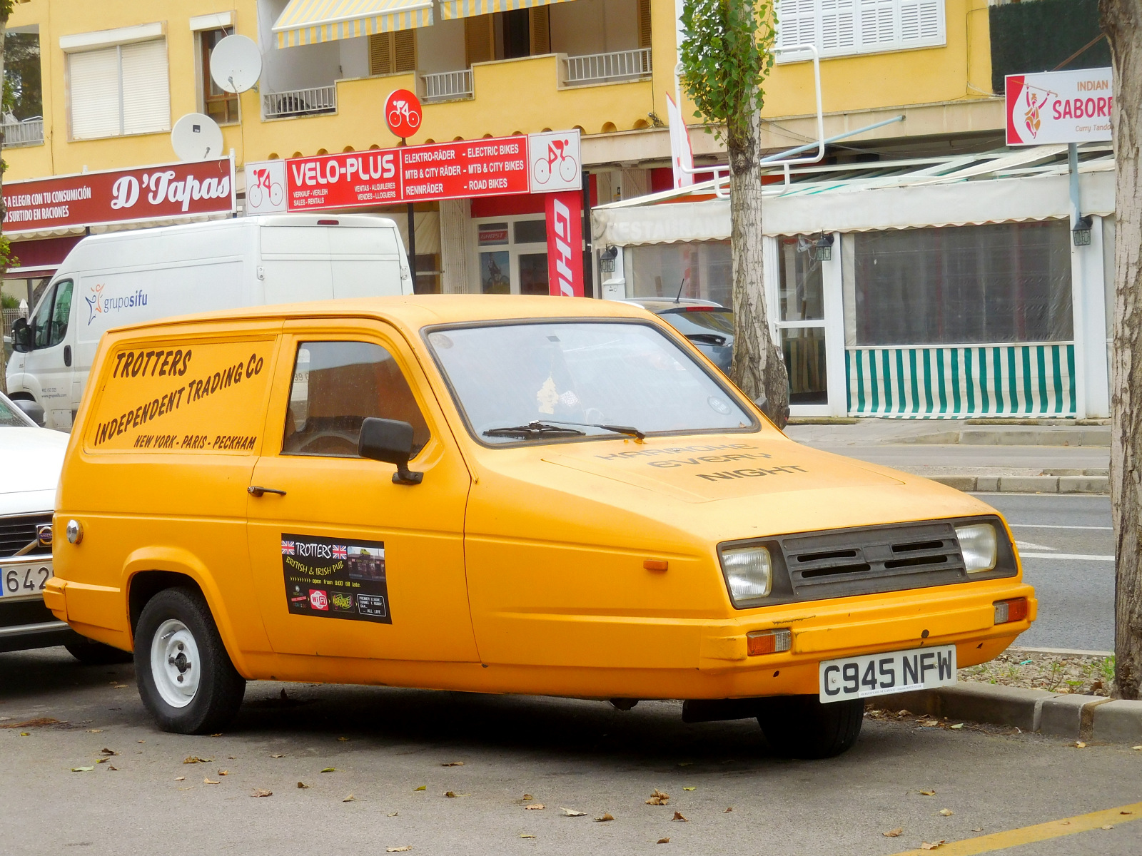 C945NFW, Reliant Rialto 