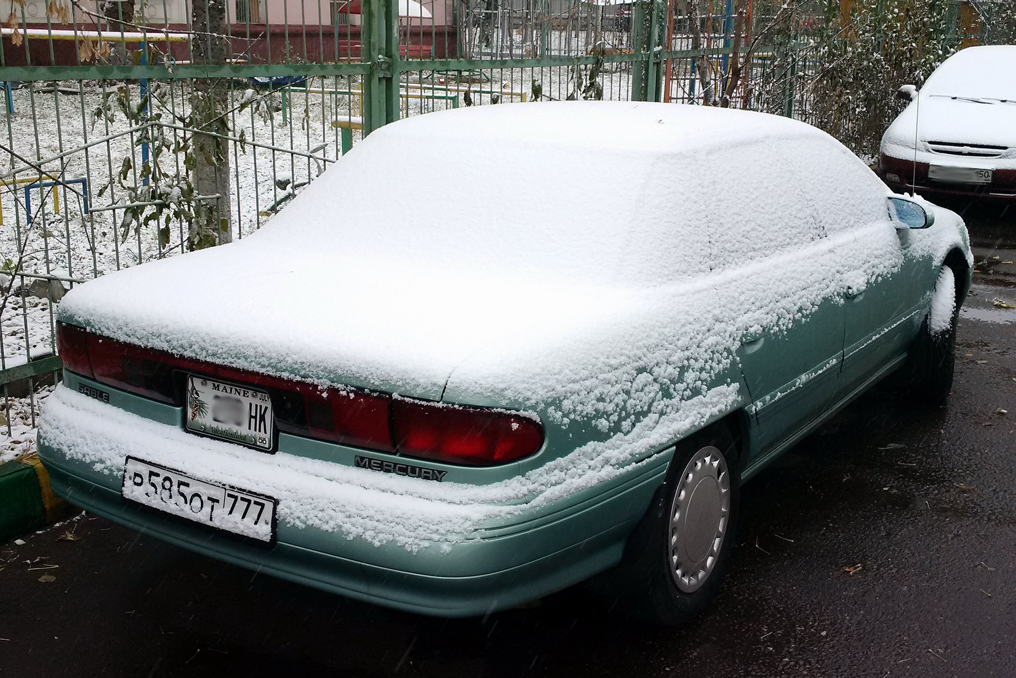 р 585 от 777, Mercury Sable 2nd gen Sedan (53; DN5), 1991–1995