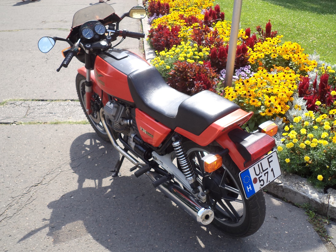 ULF-571, Moto Guzzi V35 
