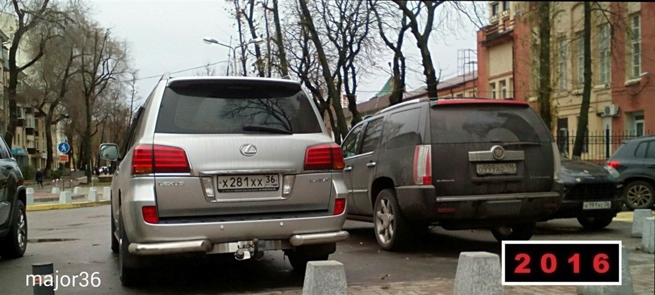 о 999 ао 136, Cadillac Escalade 