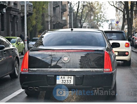 AA 3233 PE, Cadillac DTS