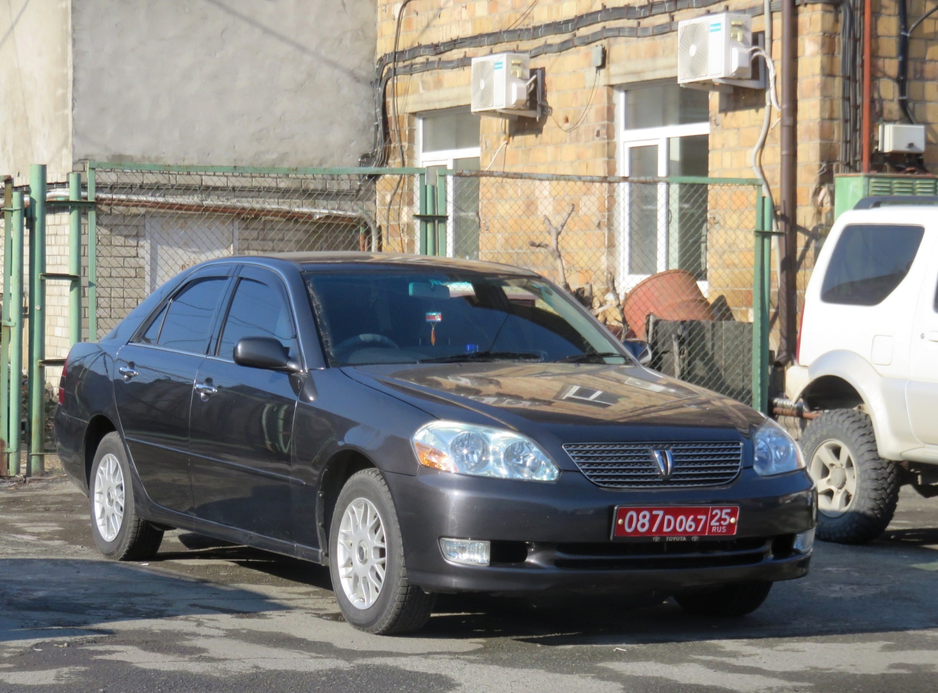 087 D 067 25, Toyota Mark II 9th gen Sedan (X110), 2000–2004