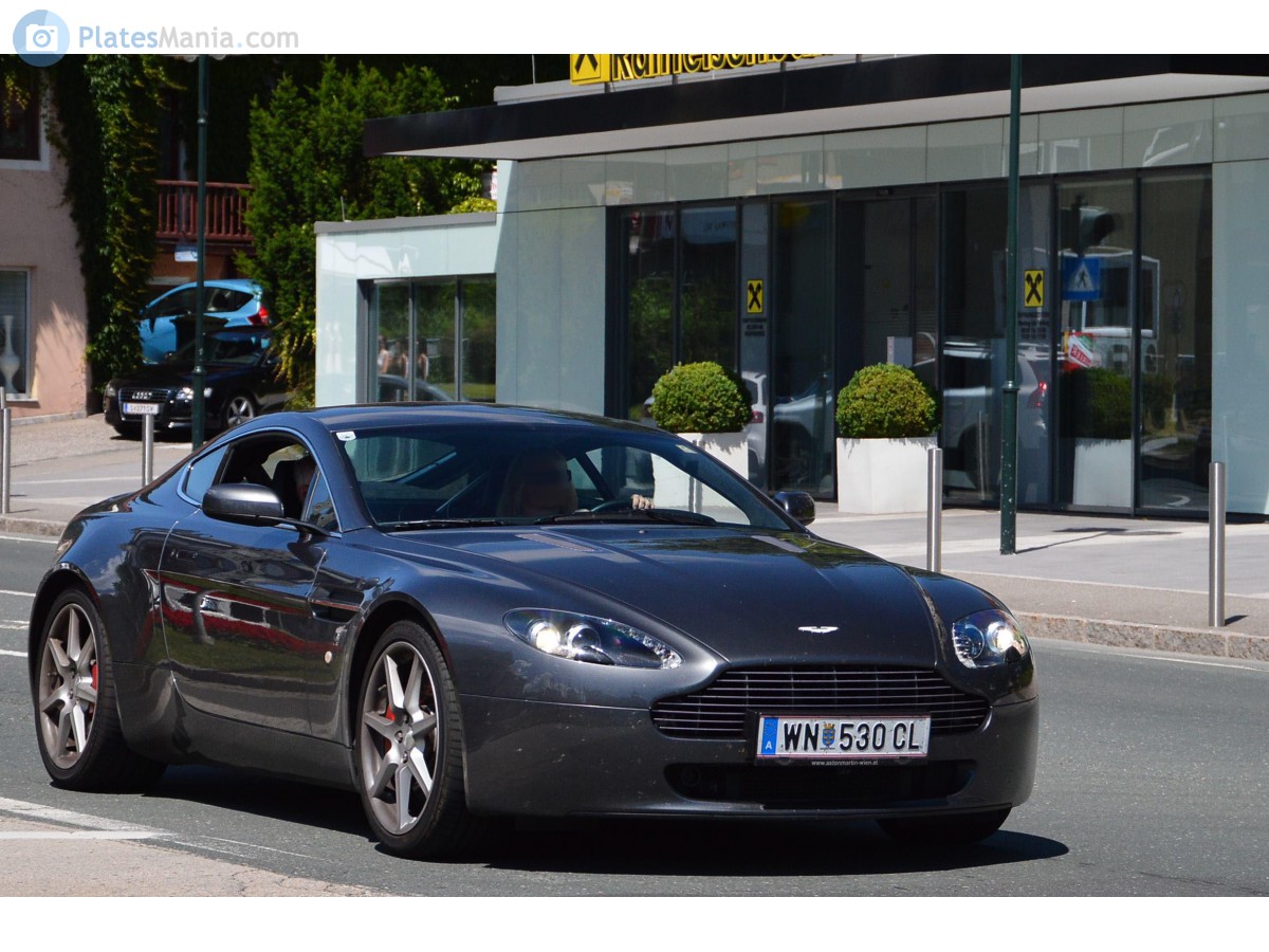 WN 530 CL, Aston Martin V8 Vantage 