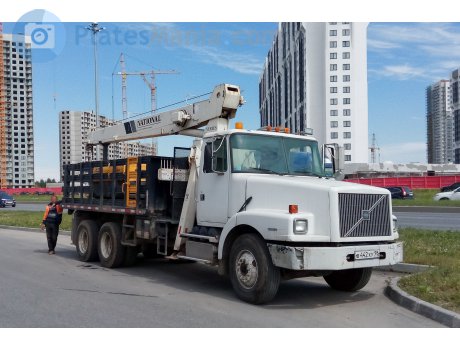 в442ху98, Volvo White/GMC