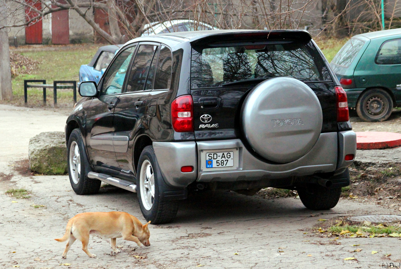 SD AG 587, Toyota RAV4 2nd gen 5-door SUV (XA20), 2000–2005