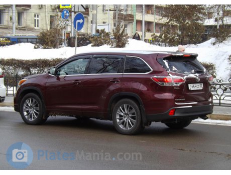 с444сс38, Toyota Highlander