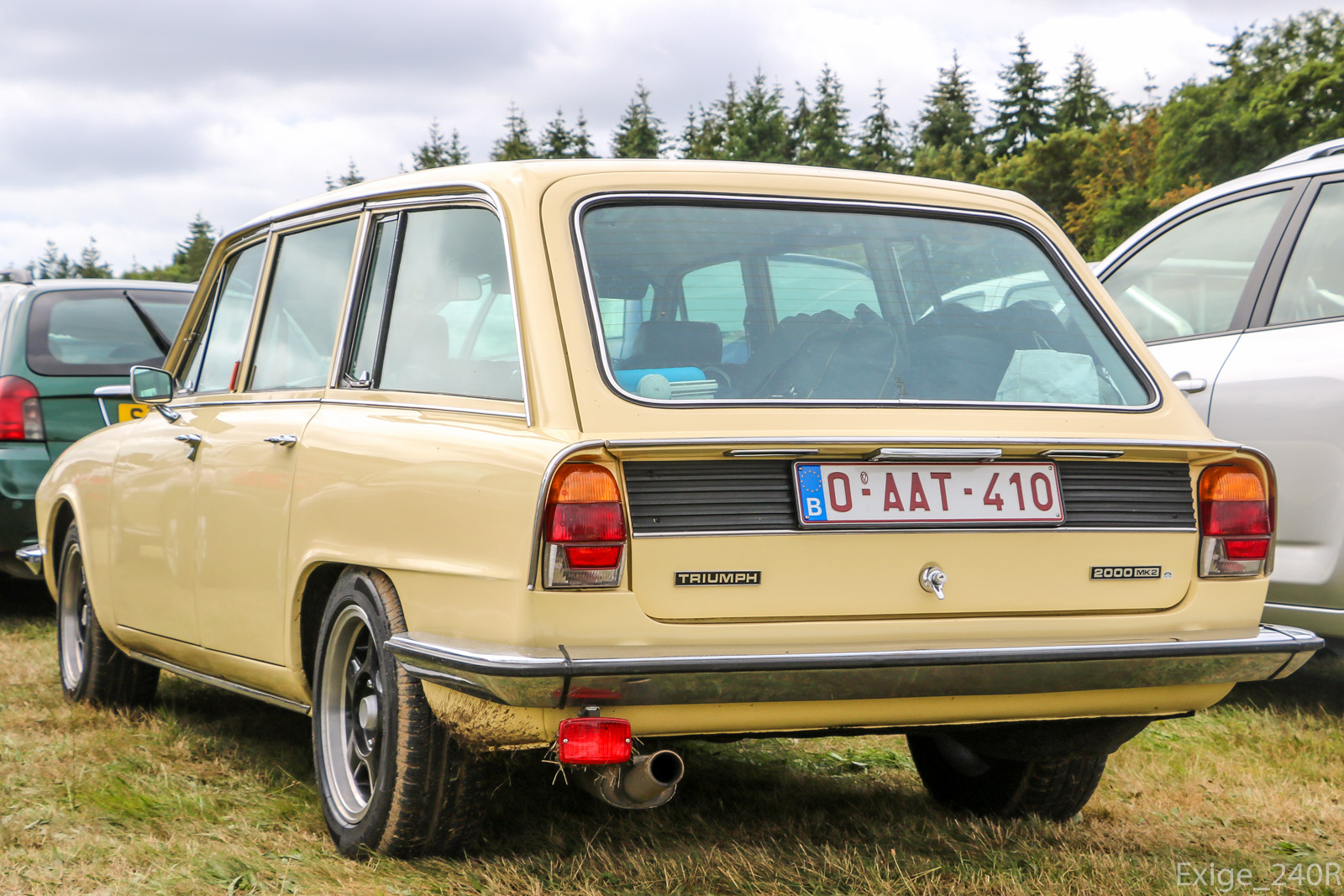 O-AAT-410, Triumph 2000 