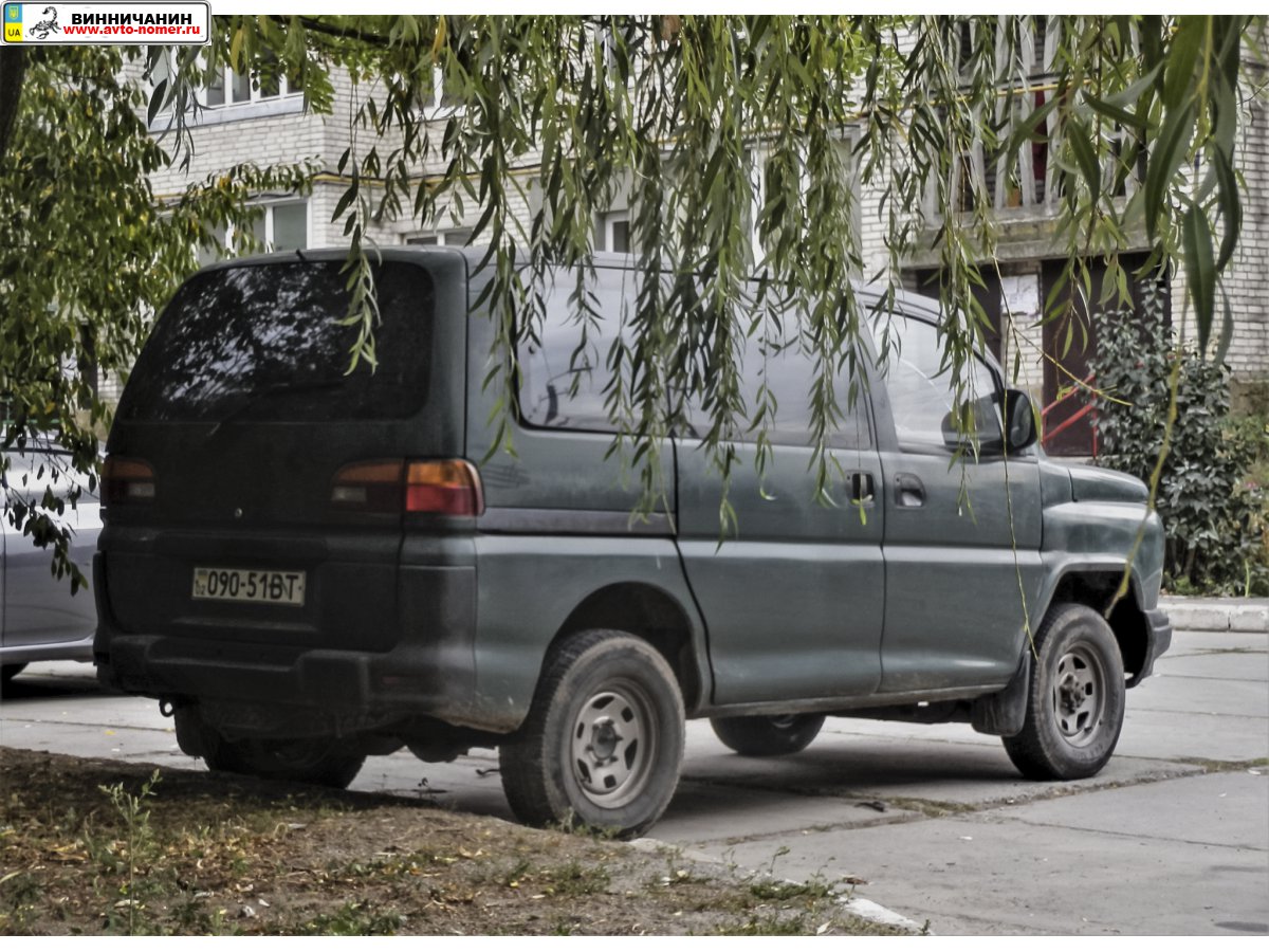 02 090-51 BT, Mitsubishi Space Gear 