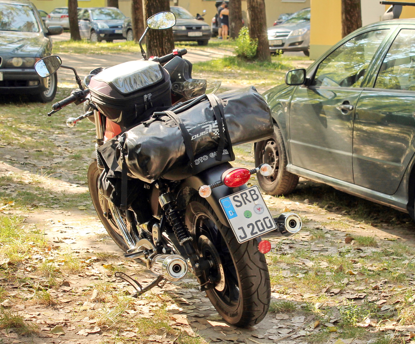 SRB J 200, Moto Guzzi V7 