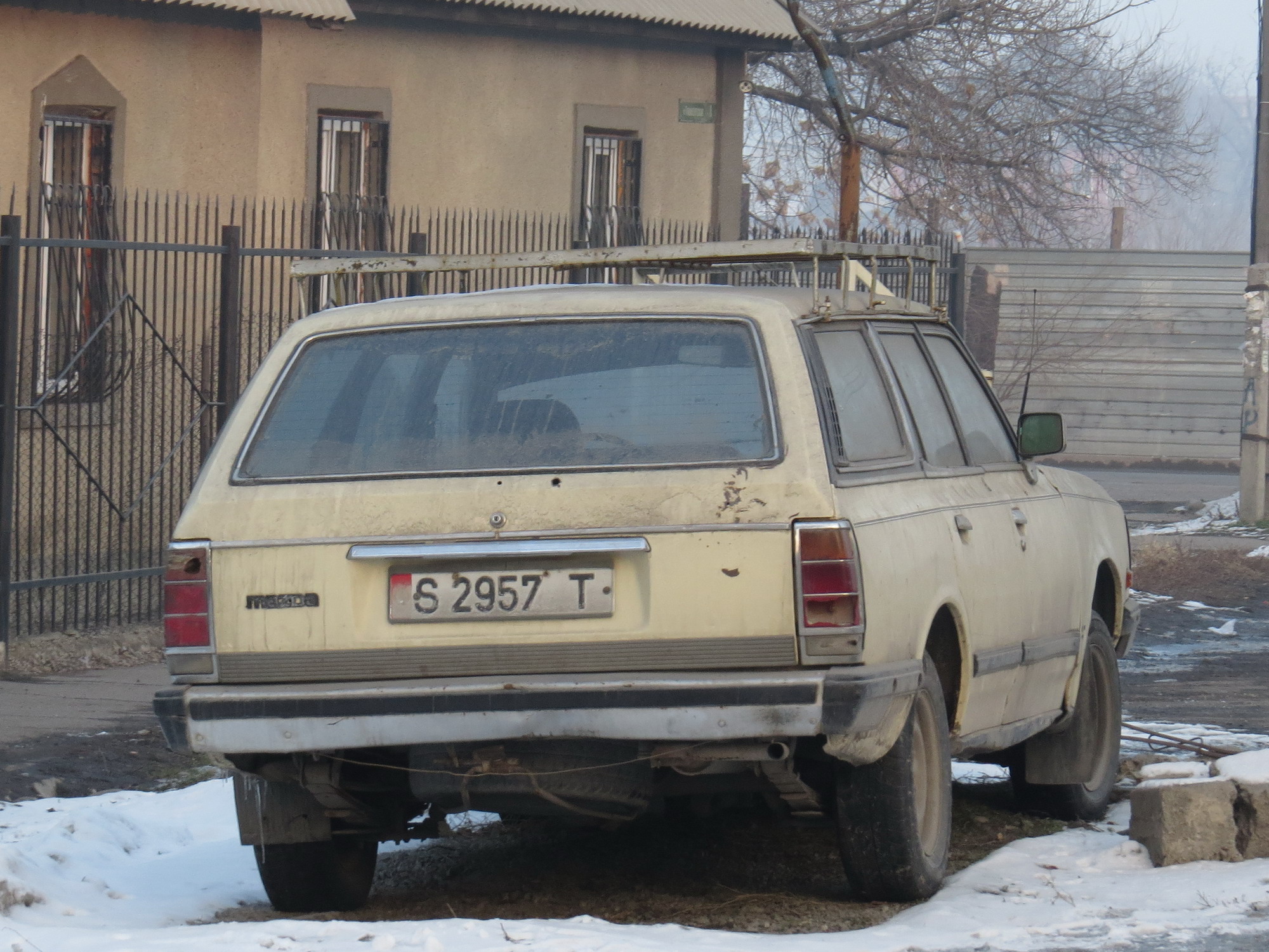 S 2957 T, Mazda 929 2nd gen Wagon (LA4), facelift, 1980–1988